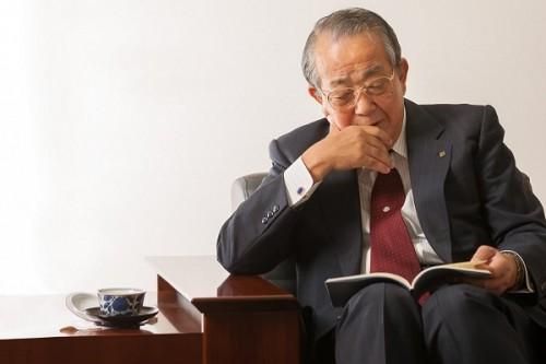 Bỏ túi 'công thức đắt giá' của 'vị thần kinh doanh' Inamori Kazuo: Làm việc hết mình, may mắn sẽ đến