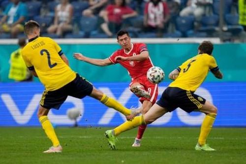 Thụy Điển - Ba Lan: Lewandowski có cú đúp, 'Đại bàng trắng' thua đau phút bù giờ | EURO 2020