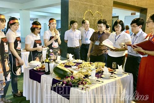Xây dựng, gắn kết tổ ấm gia đình