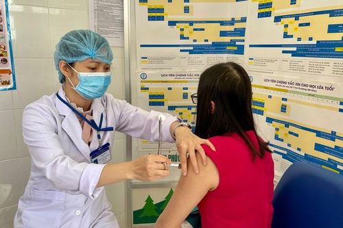 Lâm Đồng: Hơn 6.000 người tiêm vắc xin Covid-19 đợt 2