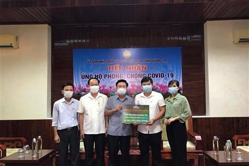 Quảng Trị tiếp nhận 2,8 tỉ đồng ủng hộ quỹ phòng, chống COVID-19