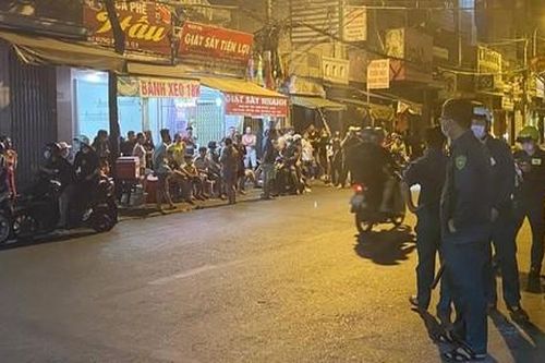 Con rể vay tiền, 3 người nhà cha vợ bị nhóm đòi nợ chém thương tích