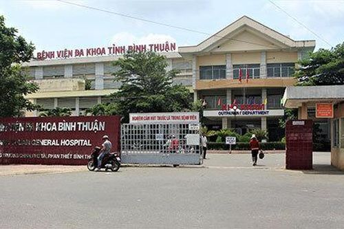 Một người nghi mắc COVID-19 là nhân viên y tế, Bình Thuận họp khẩn