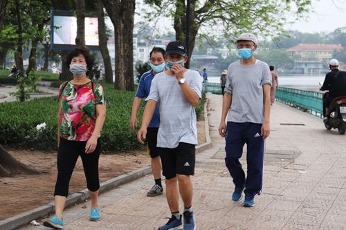 Hà Nội cho phép hoạt động thể dục ngoài trời, mở cửa trở lại sân golf từ 0h 26-6