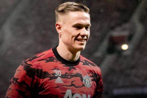 Man Utd chia tay cầu thủ thứ 9 trong hè 2021
