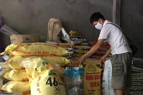 Nông dân thua lỗ, doanh nghiệp phân bón lãi khủng