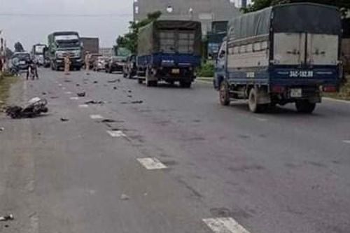 Nữ sinh lớp 7 tử vong sau va chạm với xe Cảnh sát giao thông