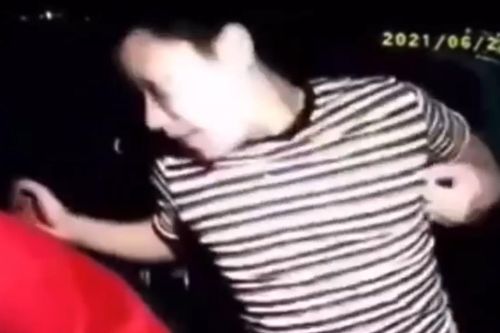 Bình Phước xác minh vụ tài xế taxi bị hành khách hành hung
