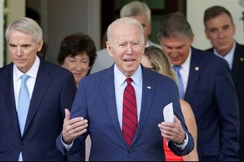 Tổng thống Biden ra điều kiện ký thỏa thuận lưỡng đảng về cơ sở hạ tầng