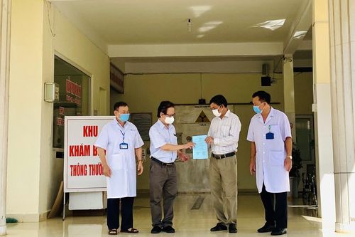 Bệnh nhân COVID-19 nặng ở Đắk Lắk được ra viện