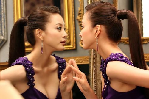 Cáo buộc Han Ye Seul bán dâm và góc tối trong giới giải trí
