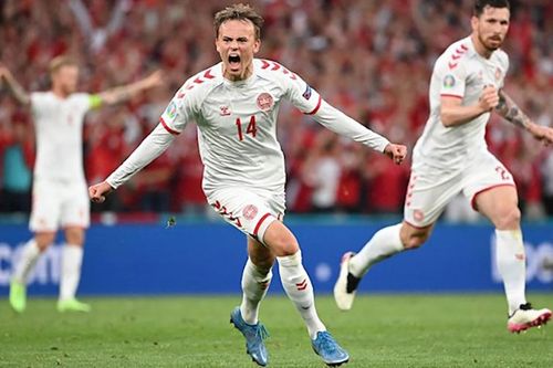 Cơ hội cho cả hai đội tuyển Đan Mạch và Xứ Wales