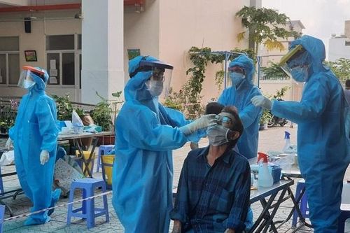 TP Hồ Chí Minh xét nghiệm tầm soát SARS-CoV-2 cho tất cả người dân