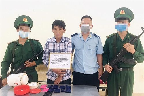 BĐBP Thanh Hóa bắt đối tượng giấu ma túy trong ca nhựa giữ nhiệt