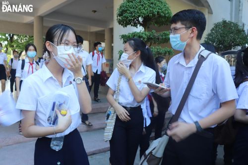 Bác thông tin bảng dự kiến điểm chuẩn các trường THPT công lập