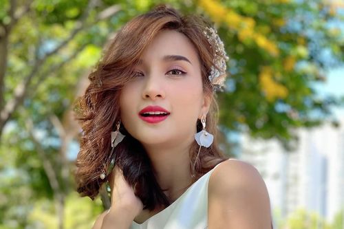 Kim Tuyến: 'Gương mặt có nhiều nếp nhăn, tôi vẫn thấy hạnh phúc'