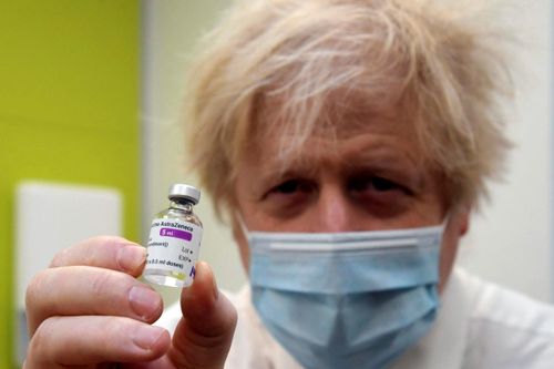 Hành trình bão táp của vaccine AstraZeneca