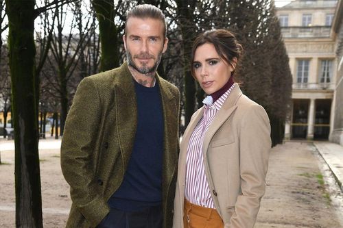 Victoria Beckham giảm giá đồ để cứu doanh số