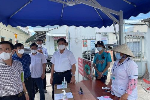 Bộ Y tế nói gì về đề xuất áp dụng 'hộ chiếu vaccine' tại Phú Quốc?