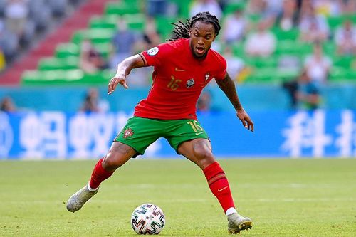 Đỉnh cao, vực sâu và sự hồi sinh của 'quái vật' Renato Sanches