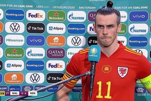 Bị Đan Mạch vùi dập, đội trưởng xứ Wales đổ lỗi cho trọng tài