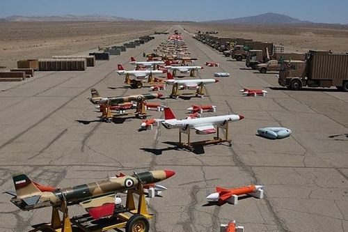 Iran 'khoe' máy bay không người lái có tầm hoạt động 7.000 km