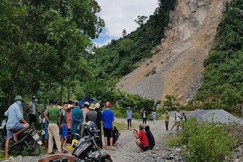 Một công nhân gặp tai nạn tử vong tại mỏ đá ở Quảng Bình