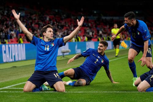 Đẳng cấp giúp Italy nhọc nhằn vượt qua đội tuyển Áo chơi kỷ luật