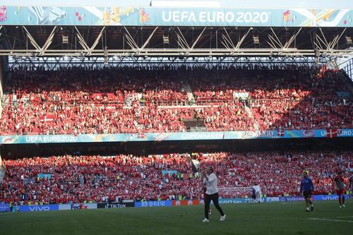 Biến thể Delta len lỏi vào khán đài Euro 2020