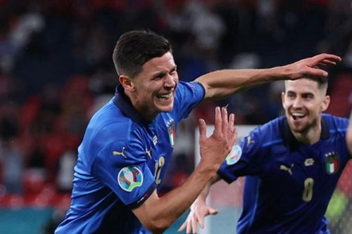 Tuyển Ý vào tứ kết EURO 2020: Sự trở lại của 'nhà vua'!