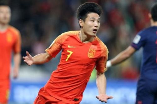 Vượt qua Son Heung-min, 'Ronaldo Trung Quốc' hay nhất vòng loại World Cup châu Á