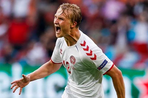'Chú lính chì' Kasper Dolberg viết tiếp giấc mơ cho Đan Mạch