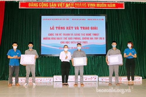 Trao giải cuộc thi vẽ tranh và sáng tác nghệ thuật hưởng ứng Ngày thế giới phòng, chống ma túy 26/6