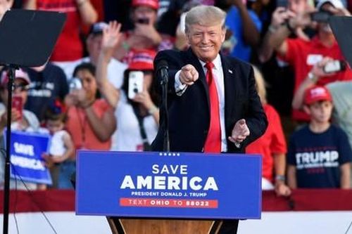 Trump tái xuất trước đám đông người ủng hộ ở bang Ohio, chỉ trích Biden