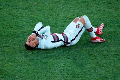Ronaldo im tiếng, Bồ Đào Nha chính thức trở thành 'cựu vương'