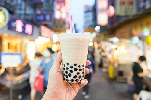 Tìm người tới quán trà sữa KOI ở quận 10