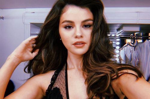 Nam rapper xin lỗi khi từng xúc phạm Selena Gomez