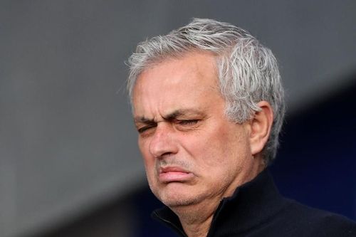 Sao tuyển Anh khẩu chiến với Jose Mourinho