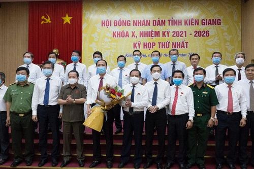 Các địa phương bầu các chức danh chủ chốt cho nhiệm kỳ mới