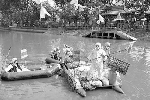 Những người làm sạch dòng sông