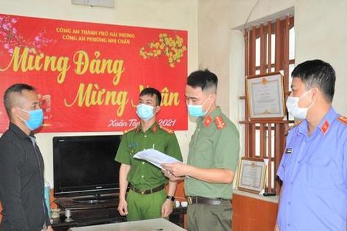 Bắt đối tượng tổ chức cho 'chùm ca bệnh' ở Hải Dương trốn đi nước ngoài