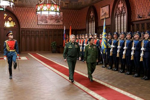 Myanmar và Nga thảo luận hợp tác trong lĩnh vực quân sự