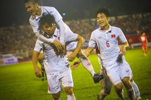 Từ tinh thần quả cảm ở EURO 2020, nhớ hào khí của U23 Việt Nam tại Thường Châu!