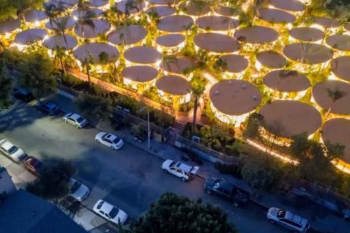 Second Home Hollywood - lối kiến trúc độc đáo khi văn phòng được... đưa ra ngoài vườn