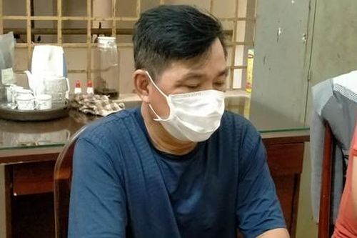 Trốn khỏi trạm giam 32, thay tên đổi họ vẫn không thoát