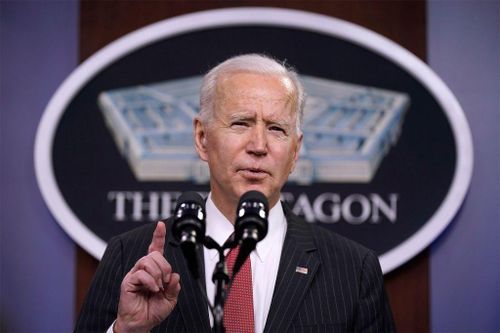 Tổng thống Biden ra lệnh không kích loạt cơ sở ở Iraq, Syria