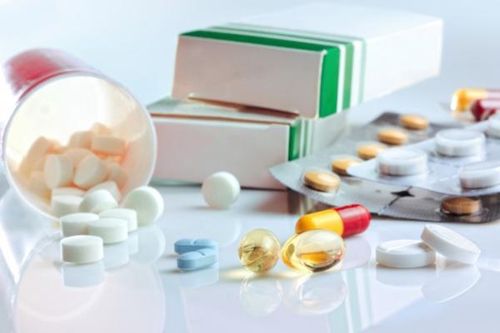 Người bệnh dùng thuốc ức chế miễn dịch có ảnh hưởng hiệu quả của vắc xin COVID-19?