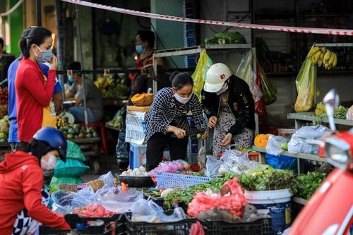 Tây Ninh dừng giao, nhận hàng về các chợ đầu mối ở TP.HCM