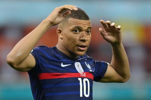 Tiền đạo Mbappe sút hỏng 11m, đánh mất tấm vé tứ kết của Pháp tại EURO 2020