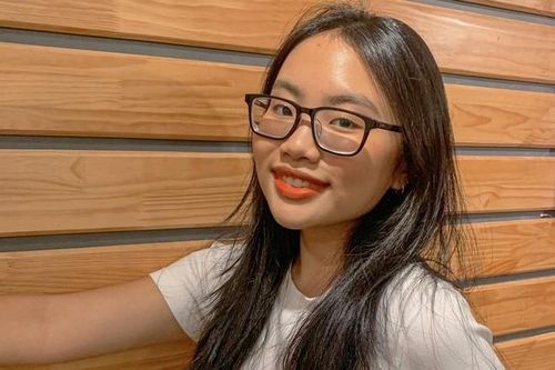 Phương Mỹ Chi lên tiếng xin lỗi vì quảng cáo kẹo ngậm trắng da